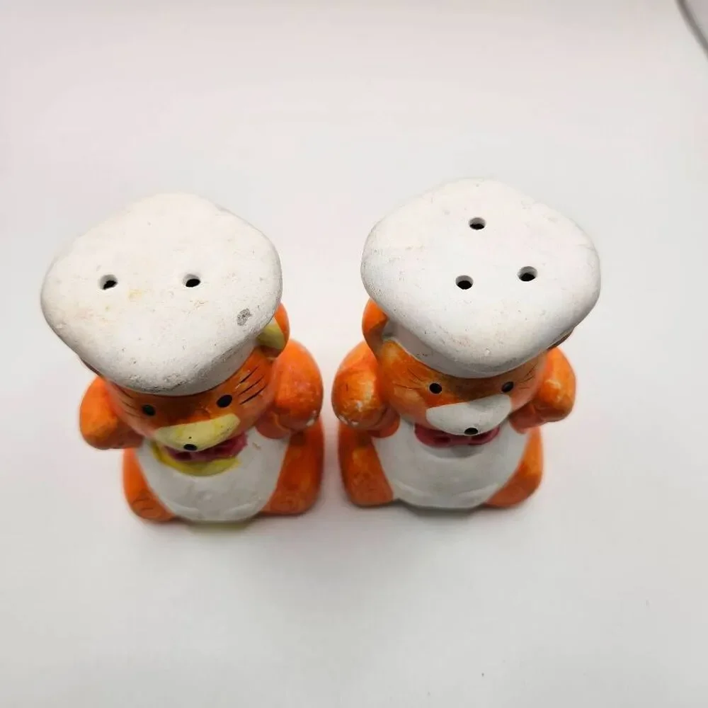 VINTAGE Salt Pepper Shakers Ceramic CHEF BEARS 1980's